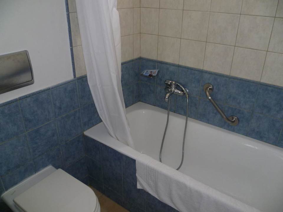 Bad Hotel Karda Garden Village