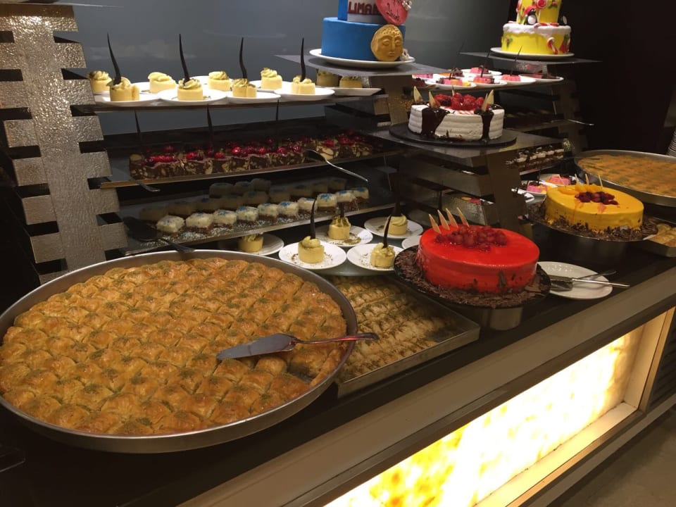 Restaurant  Limak Lara Deluxe Hotel & Resort