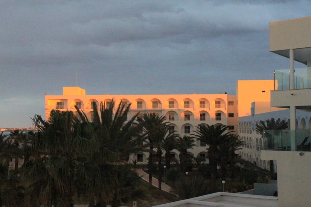 Hotelgebäude El Mehdi Beach Resort