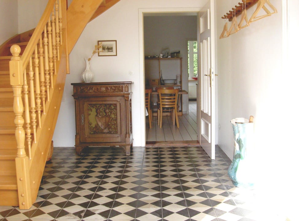 Der Hausflur. Gutshaus Glowitz