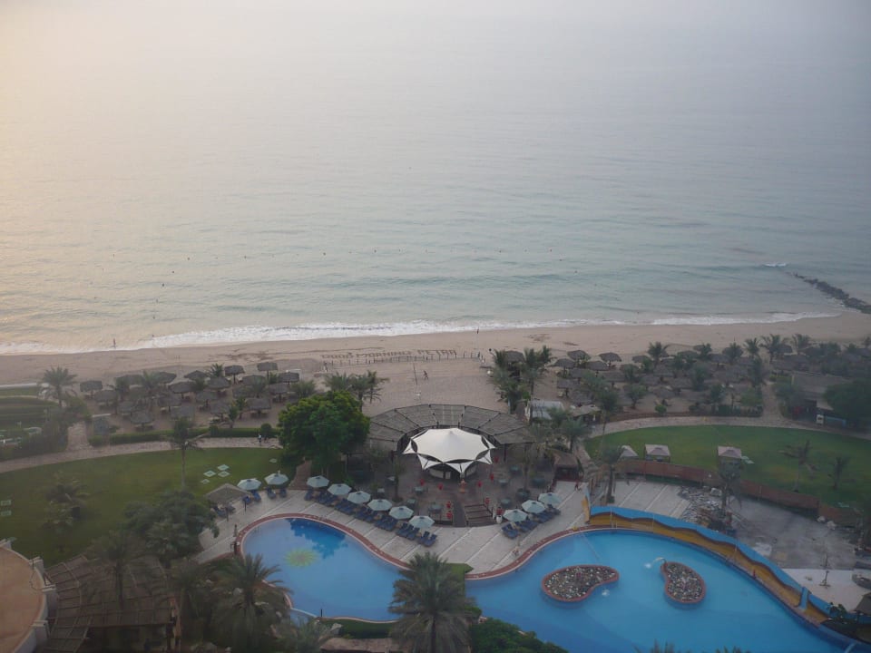 Gruß vom Rettungsschwimmer Hotel Le Meridien Al Aqah Beach Resort