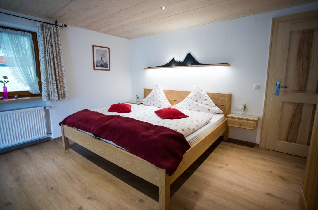 Zimmer Gästehaus Göllblick