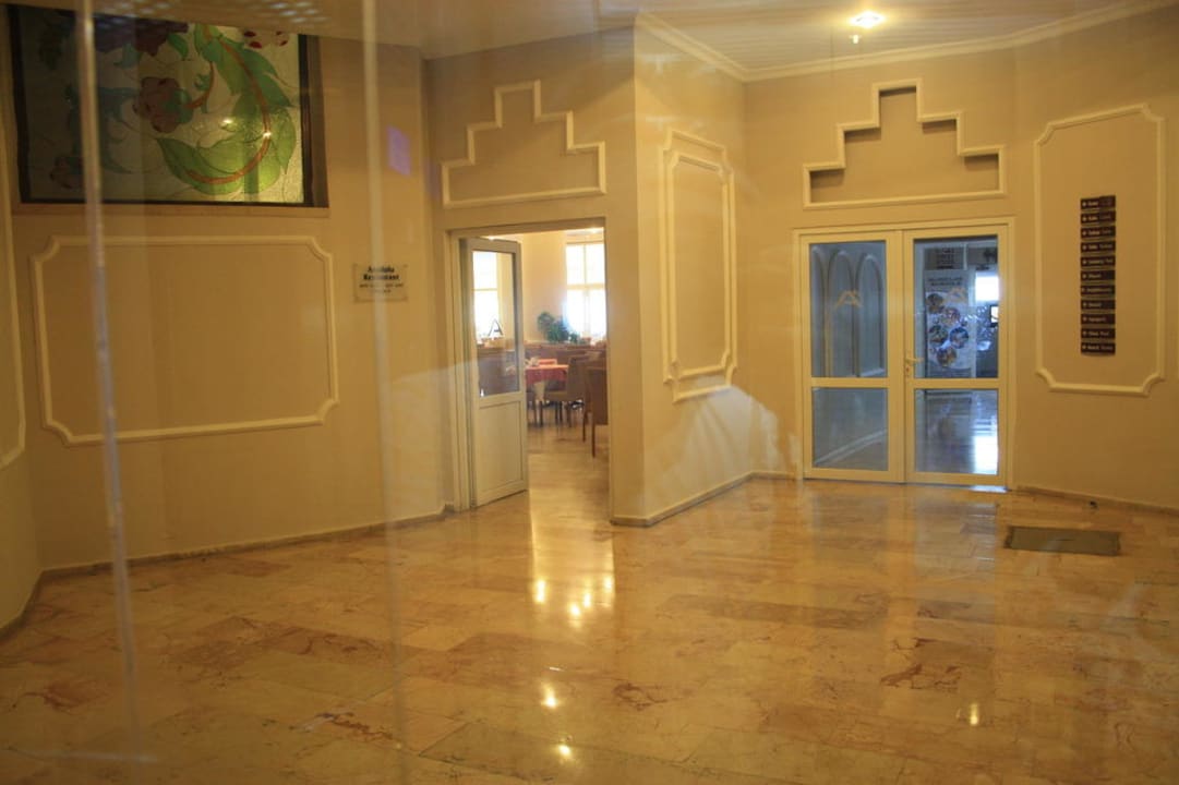 Zugang Restaurant Ladonia Hotels Adakule