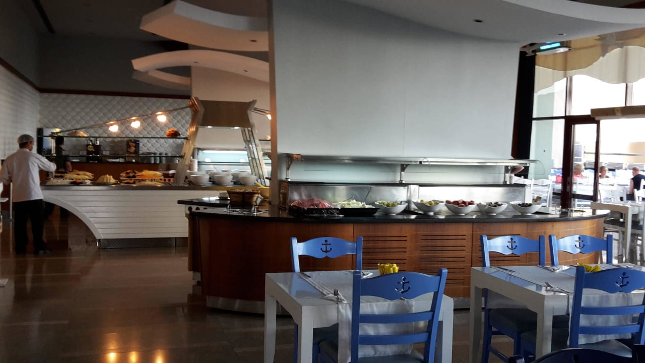 Buffet Hotel Grand Side