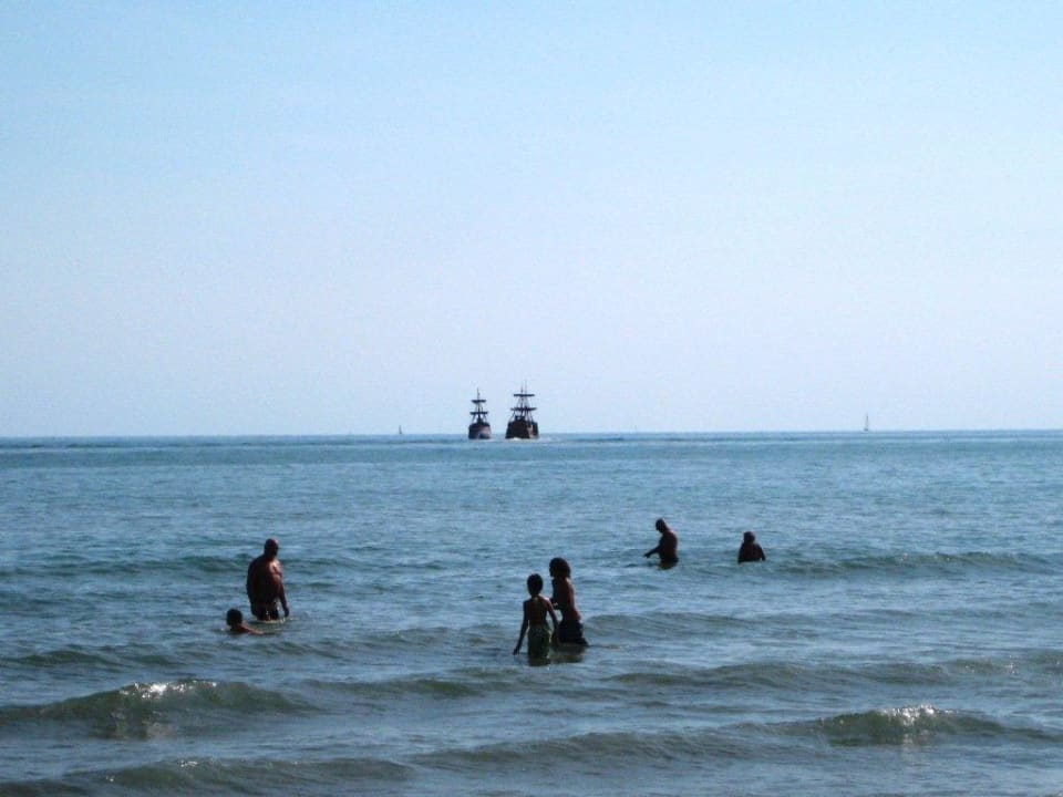 Piratenschiffe Hotel Cavallino Bianco