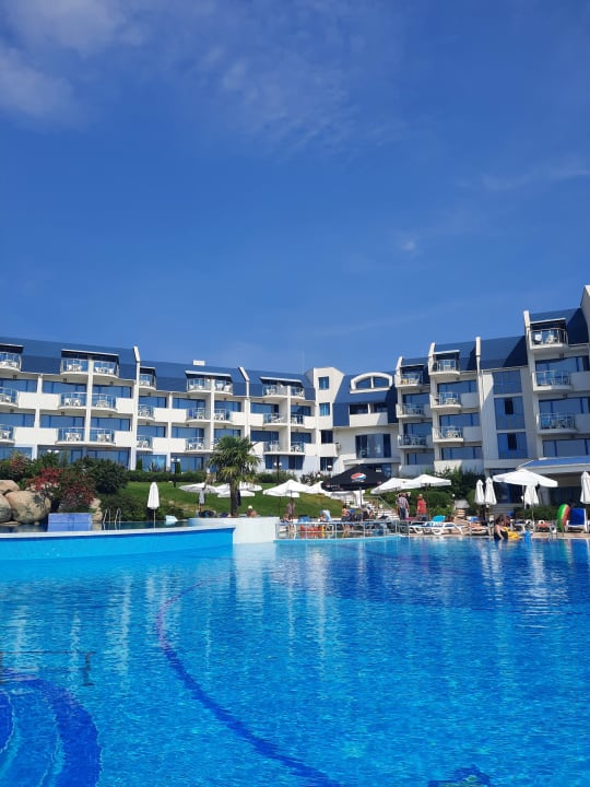 Außenansicht Hotel Sineva Beach