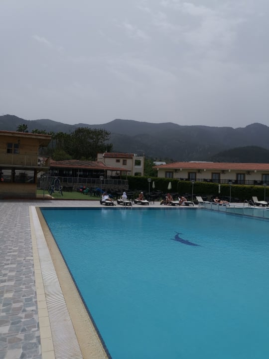 Pool Riverside Garden Resort