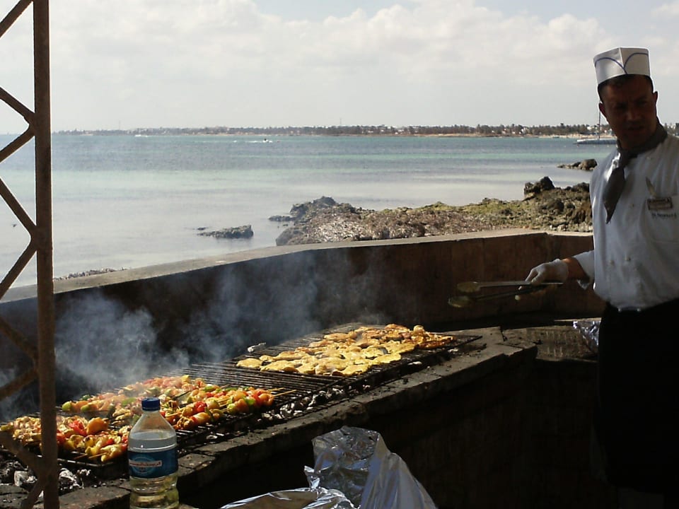 Grillstation am Süßwasser-Pool Hotel El Mouradi Djerba Menzel