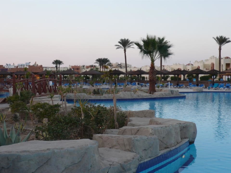 Und noch ein Poolbild SUNRISE Royal Makadi Resort