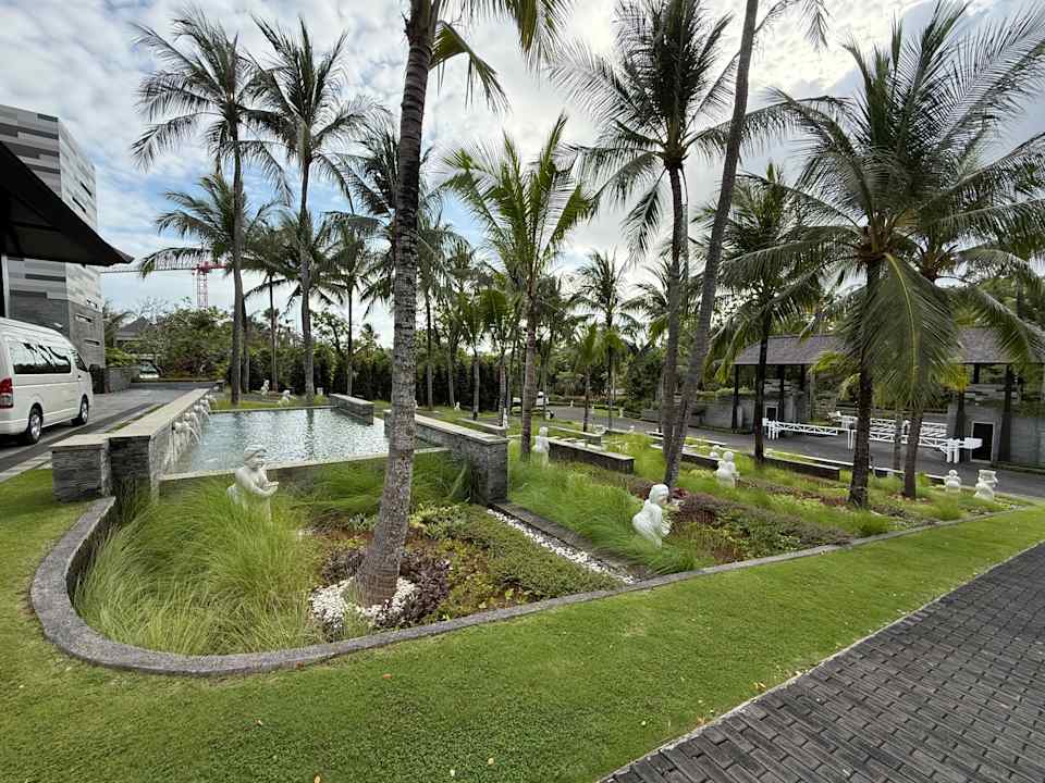 Gartenanlage Courtyard by Marriott Bali Nusa Dua