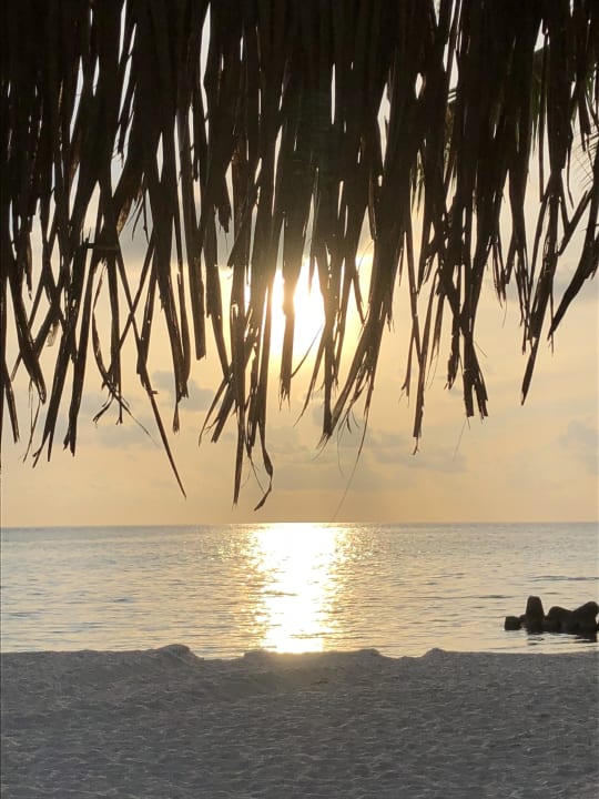 Strand Kuredu Island Resort & Spa