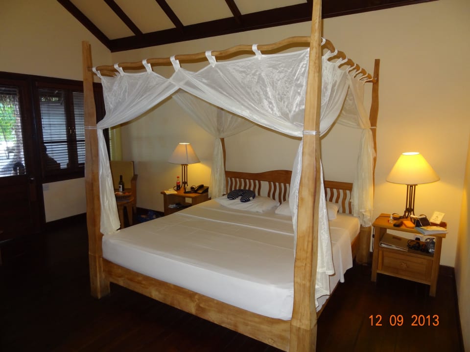 Himmelbett Filitheyo Island Resort