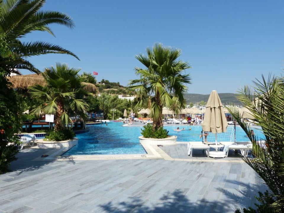 Poolanlage Salmakis Resort & Spa