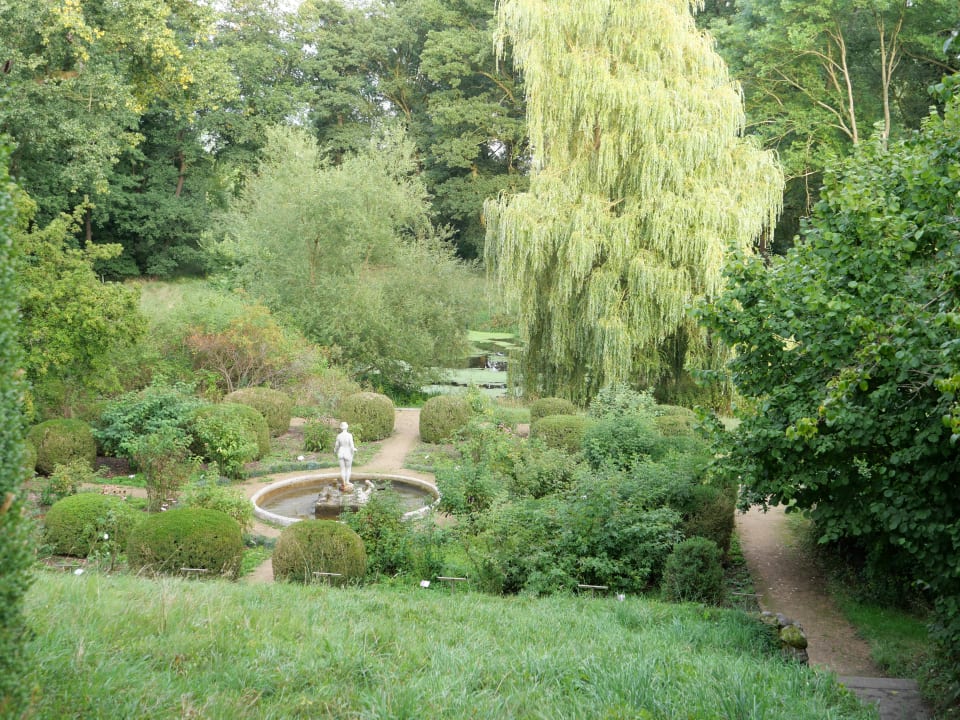 Gartenanlage ahead burghotel