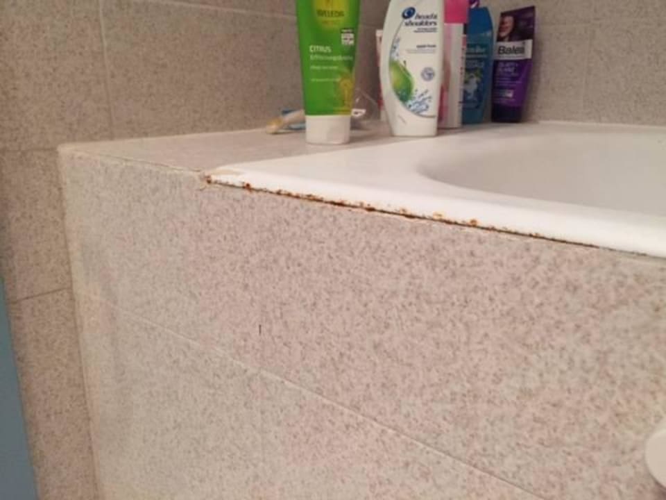 Rost und Schimmel im Badezimmer Caprice Janeiro Hotel & Spa