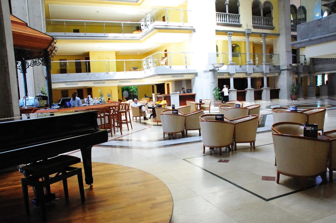 Lobby R2 Rio Calma Hotel & Spa & Conference
