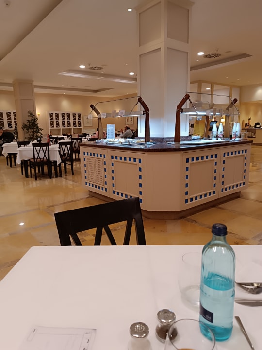 Gastro Grupotel Macarella Suites and Spa