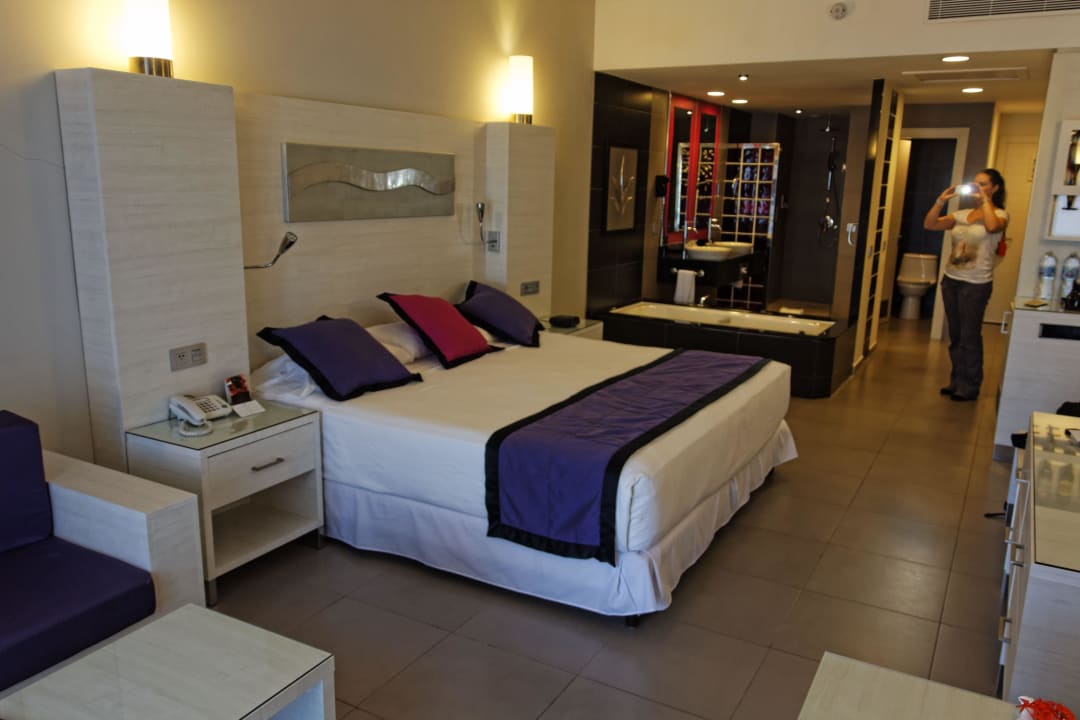 Komplette Zimmer Hotel Riu Palace Bavaro