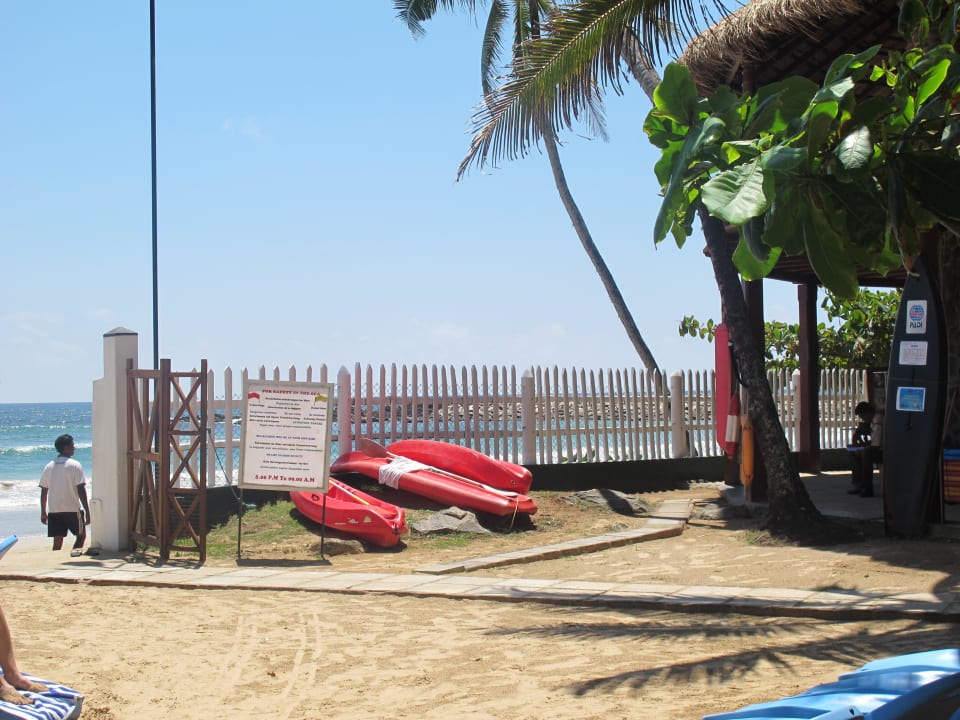 Strand Dickwella Resort & Spa