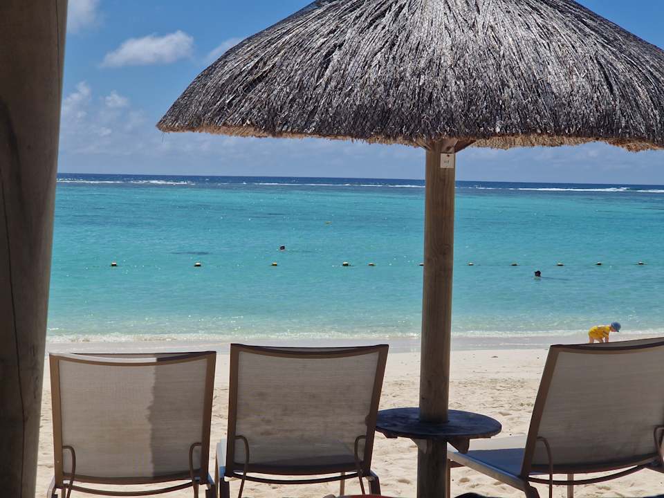 Strand Crystals Beach Resort Belle Mare, a member of Radisson Individuals