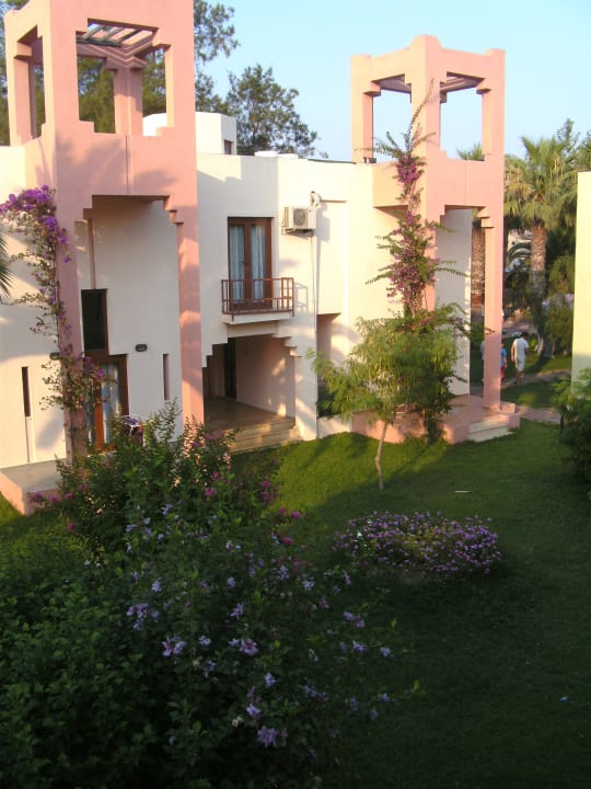 Unsere "Villa" (Reihenhaus) - Gartenansicht VONRESORT Golden Beach