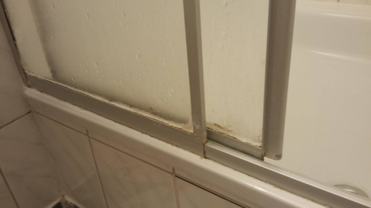 Duschwand Hotel Bellevue am Kurfürstendamm