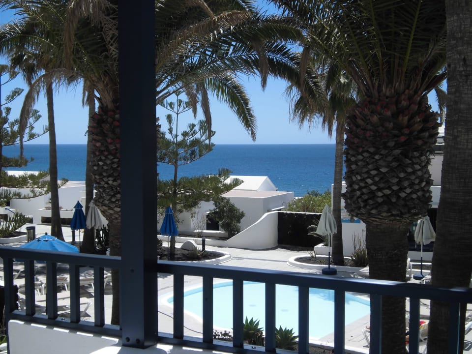 Blick vom Balkon zum Pool Bungalows & Appartements Playamar