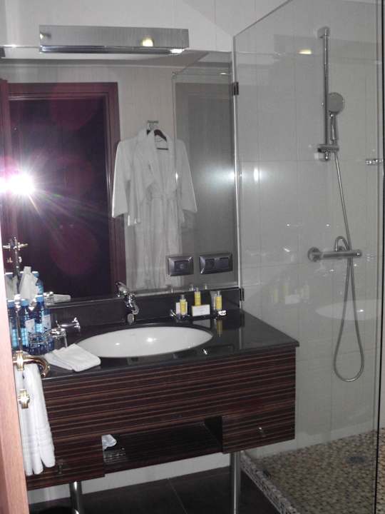 Badezimmer Hotel Marriott Tsaghkadzor