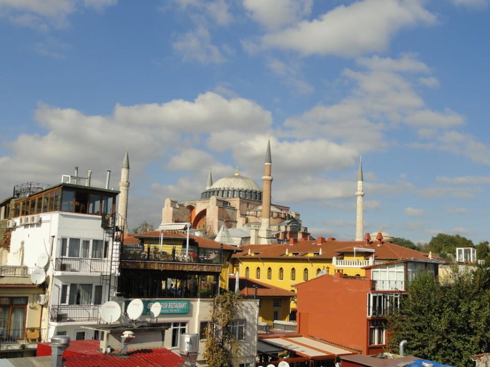 Blick von der dachterrasse auf die Hagia Sophia The Byzantium Hotel