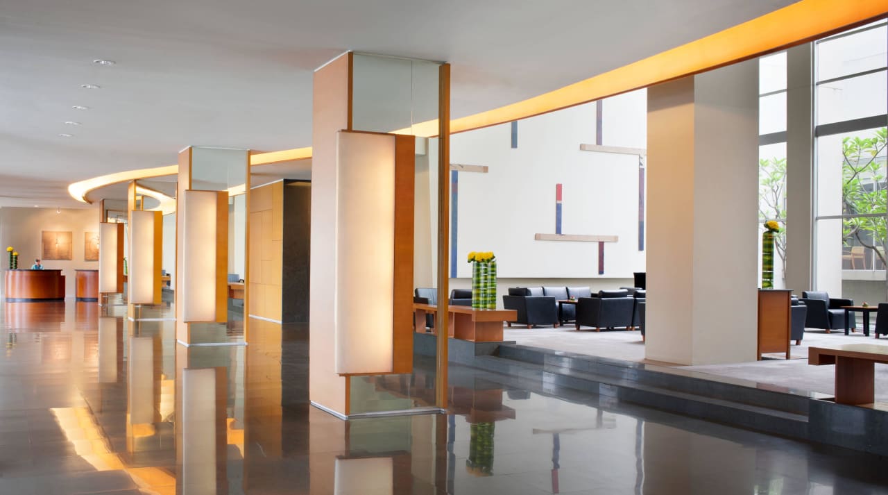 Lobby Mövenpick Hotel Jakarta City Centre