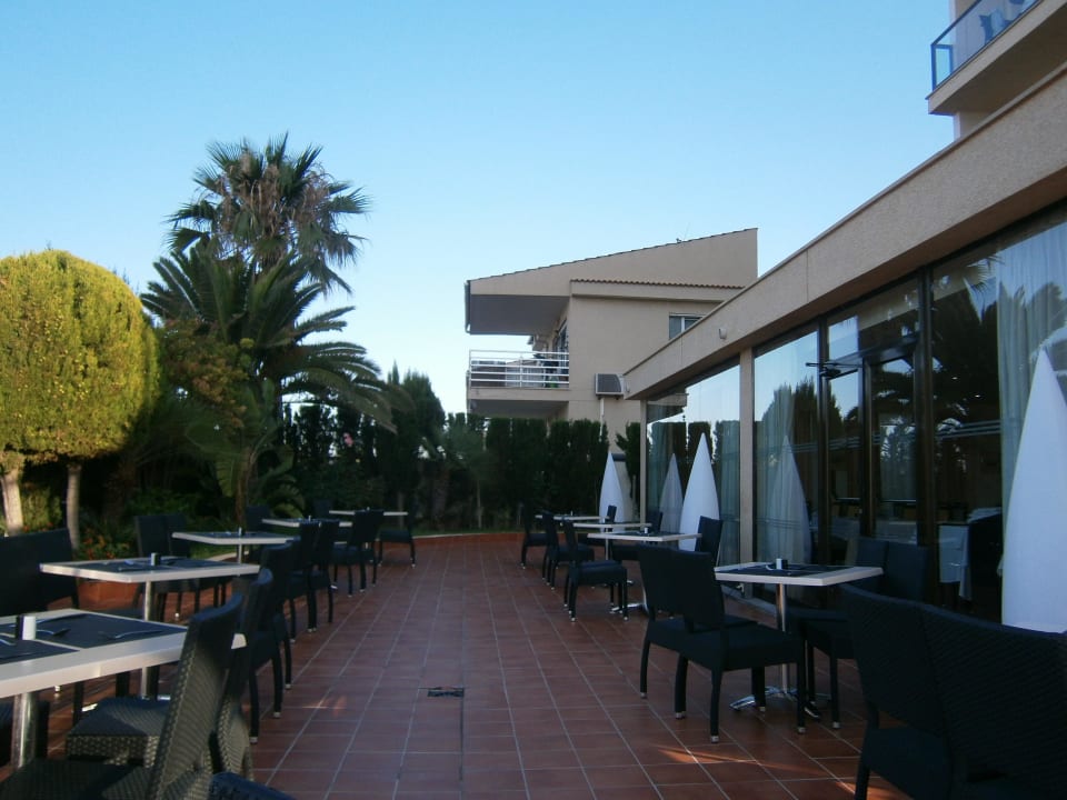 Terrasse für Frühstück und Abendessen AluaSoul Palma