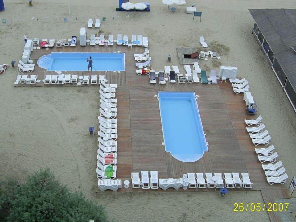 Swimming Pool Hotel Mura