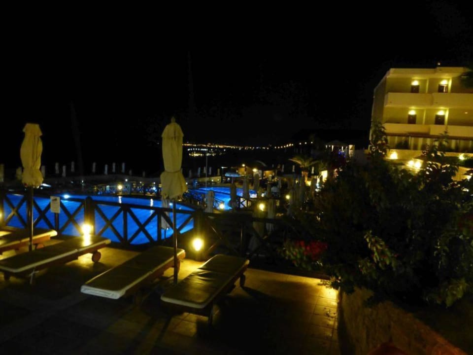 Hauptpool Hotel Kalithea Horizon Royal