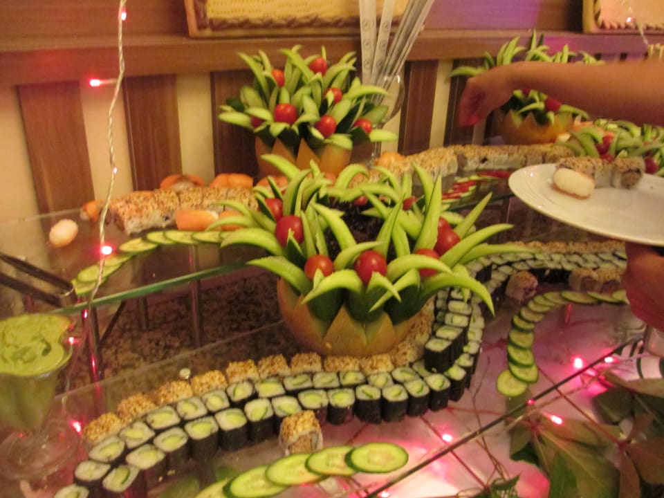 Роллы Botanik Hotel & Resort