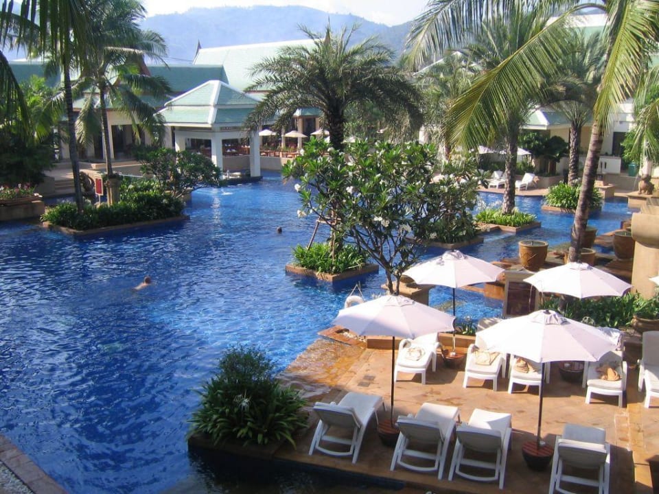 Busakorn Wing Holiday Inn Resort Phuket