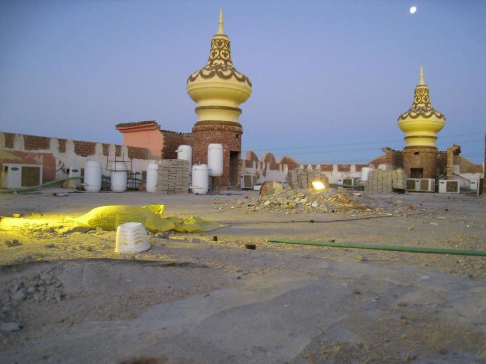 Über den Dächern von 1001 Nacht Pickalbatros Alf Leila Wa Leila Resort - Neverland Hurghada