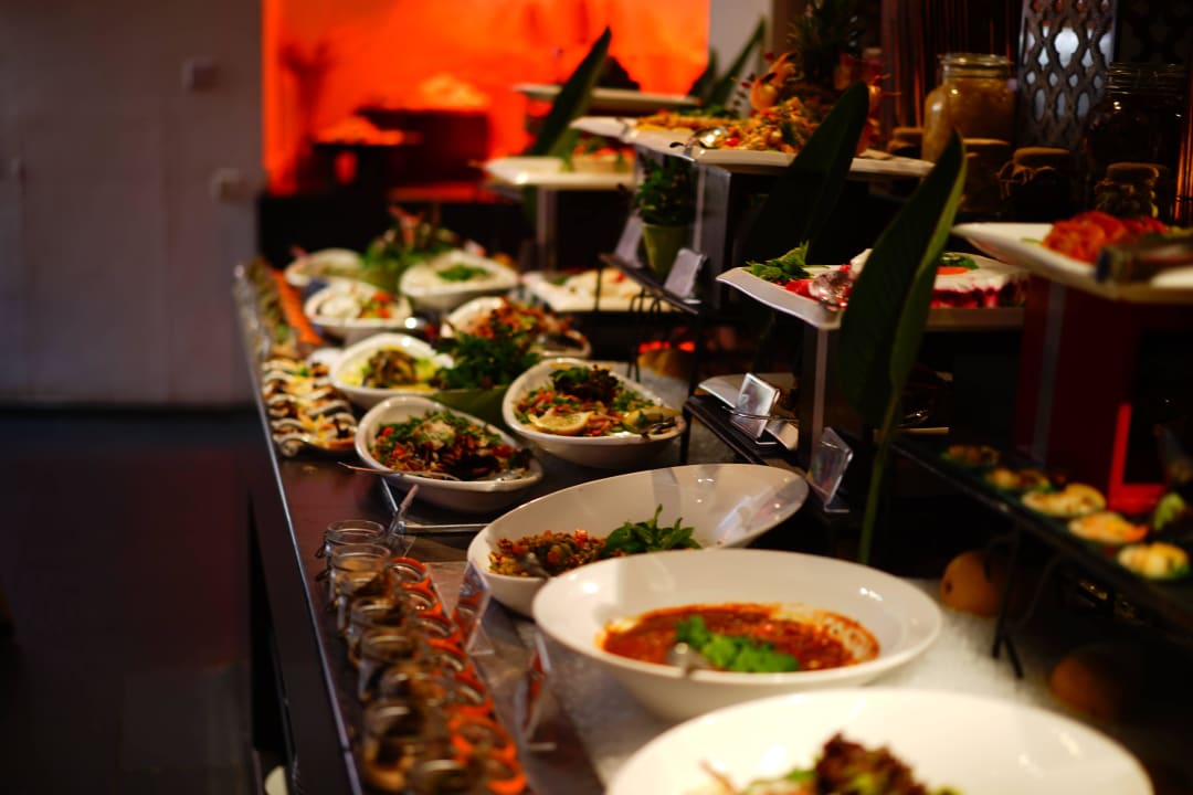 Abendessen im Buffet-Restaurant Hotel Kempinski Ishtar Dead Sea