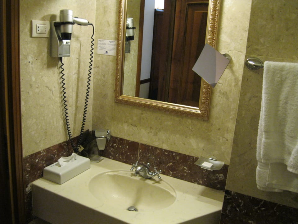 Badezimmer Hotel Cristoforo Colombo