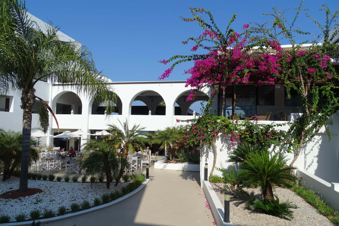 Außenansicht TUI BLUE Oceanis Beach and Spa Resort