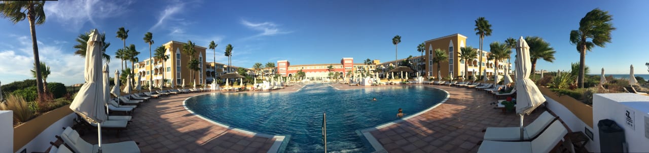 Pool Palacio de Sancti Petri Gran Meliá