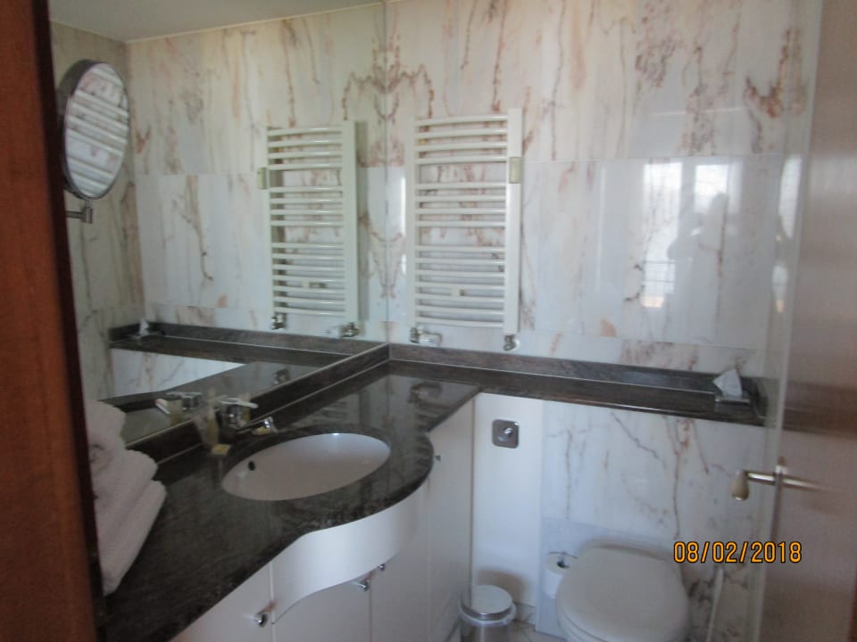 1. Bad mit Dusche SEETELHOTEL Ostseeresidenz Bansin