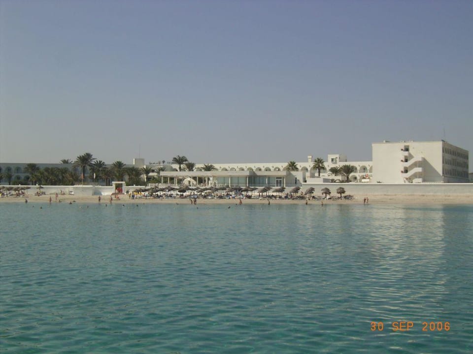 Blick vom Piratenschiff aufs Hotel El Mehdi Beach Resort