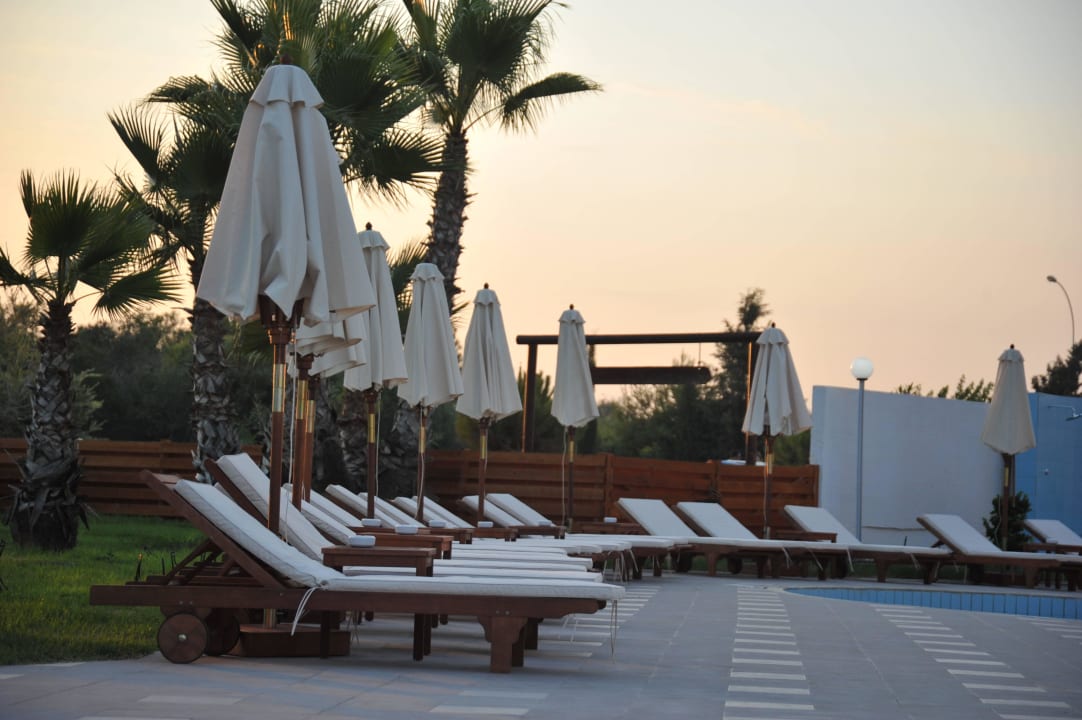 Deluxe Wing Pool Adams Beach Hotel Deluxe Wing