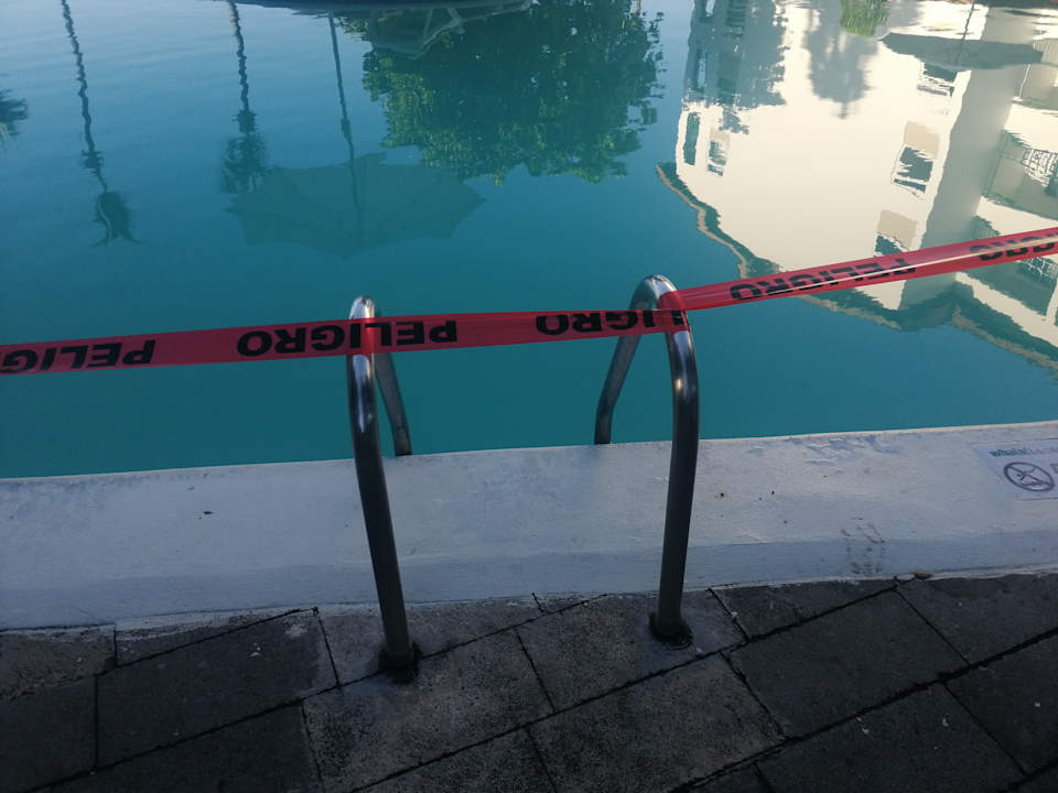 Pool whala!boca chica