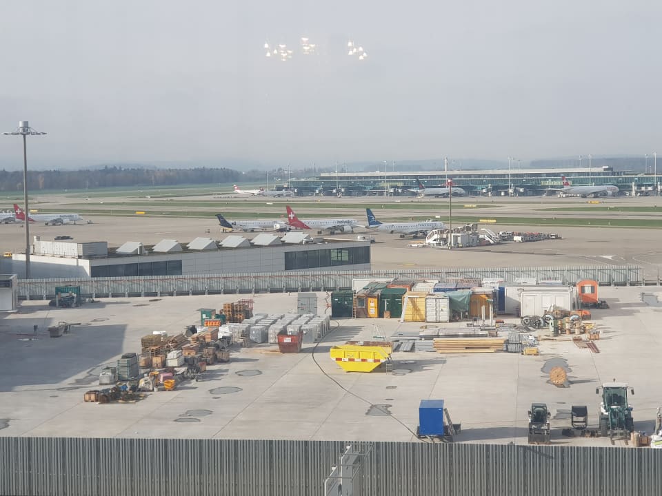 Ausblick Radisson Blu Hotel Zürich Airport