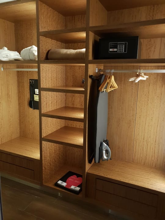 Zimmer Mövenpick Hotel du Lac Tunis