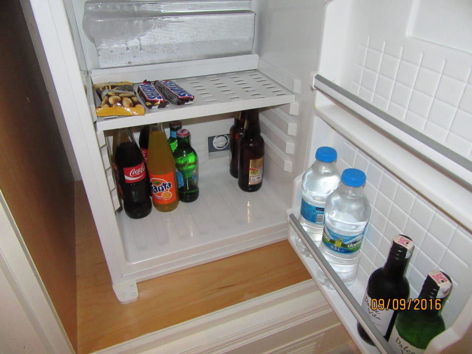 Minibar wurde sogar mit Süßigkeiten aufgefüllt Ali Bey Resort Sorgun