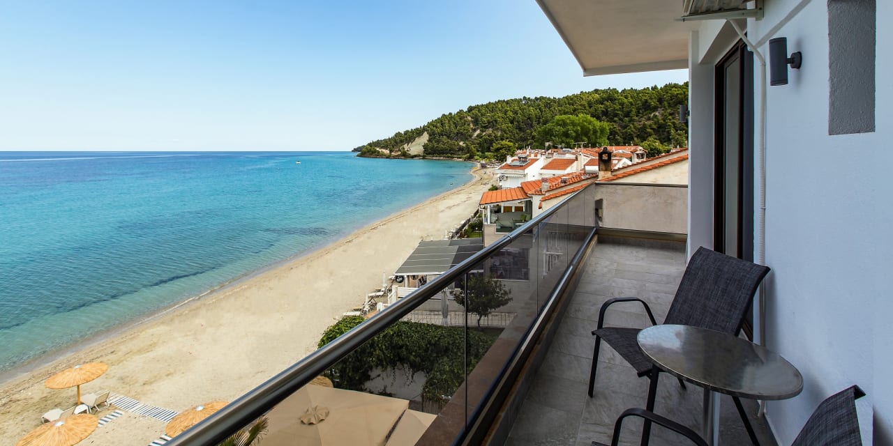 Zimmer Greek Pride Seafront Hotel