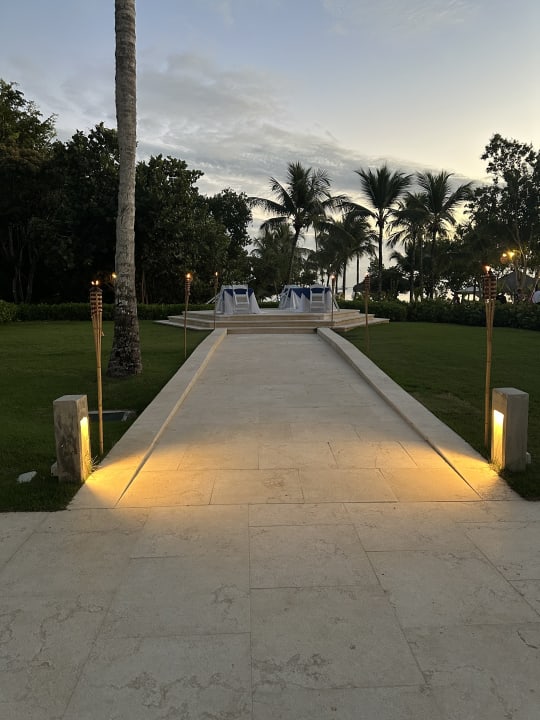 Gartenanlage Secrets La Romana Resort & Spa - Adult Only