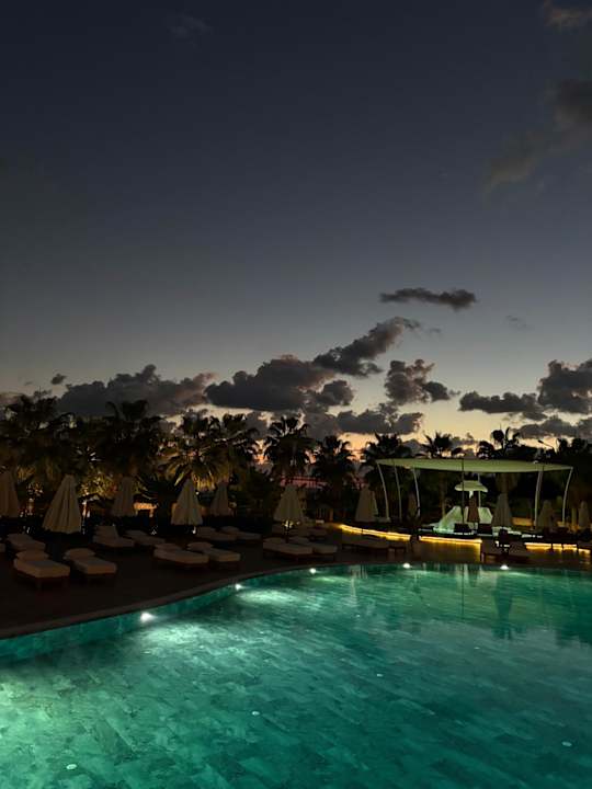 Pool Rubi Platinum Sign